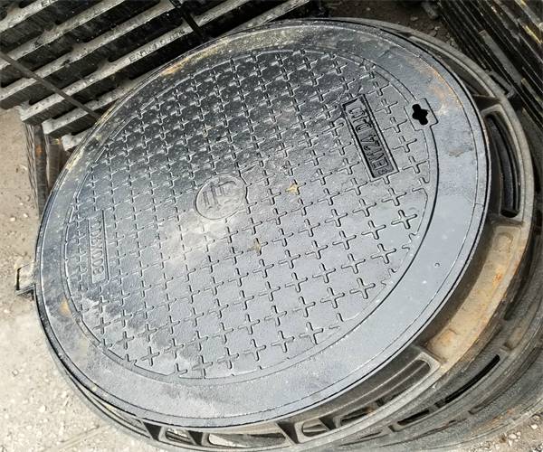 球墨井蓋廠家聯(lián)系電話 球墨井蓋