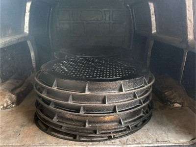 日常發(fā)貨 球墨鑄鐵井蓋 鑄鐵井蓋