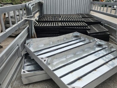 日常發(fā)貨不銹鋼井蓋 球墨鑄鐵水篦子