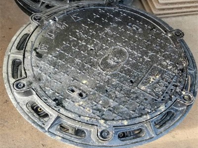 球墨鑄鐵井蓋規(guī)格型號D400 球墨鑄鐵井蓋厚度要求
