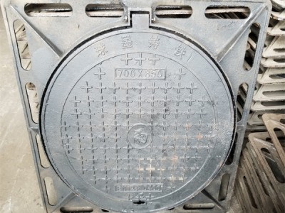 雨水篦子井蓋荷載級別一覽表 球墨鑄鐵雨水篦子井蓋規(guī)格型號