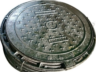 球墨鑄鐵井蓋承重少噸使用 800鑄鐵井蓋重量承重參數(shù)