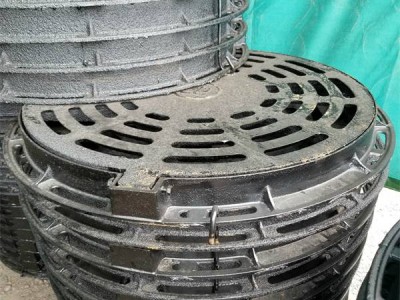 鑄鐵井蓋規(guī)格及價(jià)格表700型